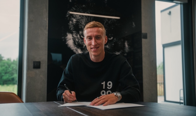 Adam Buksa, Midtjylland ile sözleşme imzaladı!