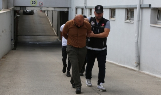 Akü içinde uyuşturucu gizleyen 2 kişi yakalandı