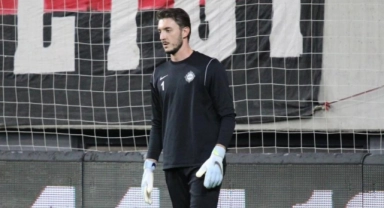 Altay, kaleci Ozan’ı bırakmadı!