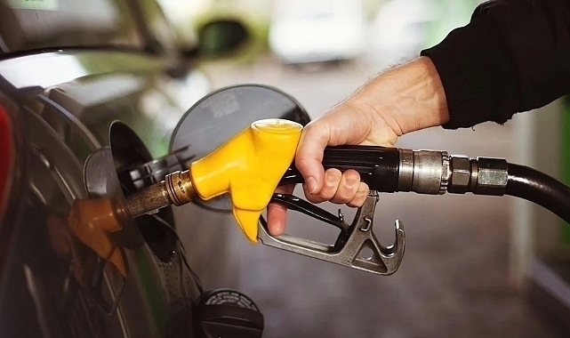 Araç sahipleri dikkat! Motorine indirim geliyor