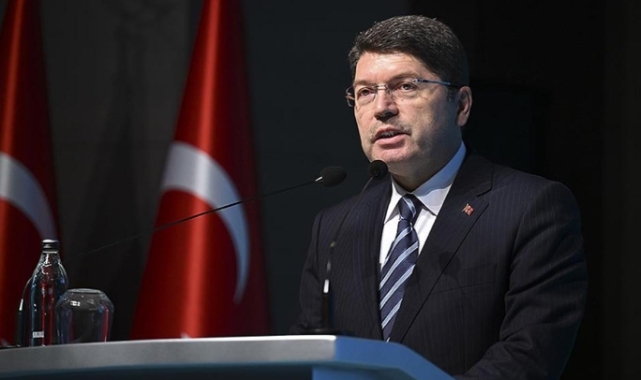 Bakan Tunç: Darbeleri unutmayacağız bir kez daha tekrarlanmaması için