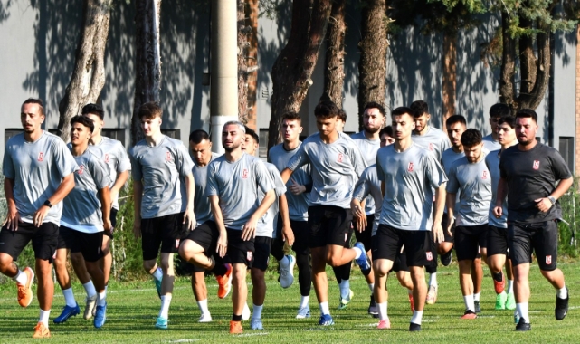Balıkesirspor sahaya indi