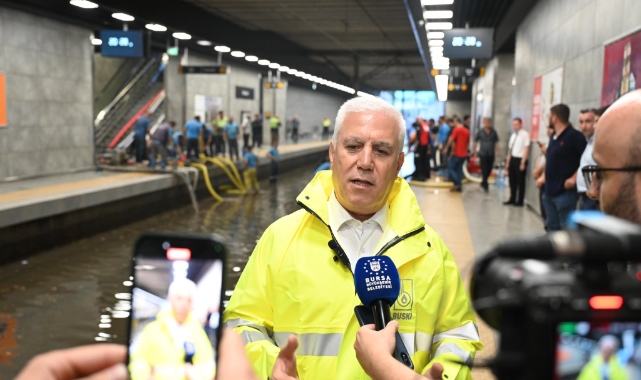 Başkan Bozbey, su tahliye çalışmalarını yerinde inceledi!