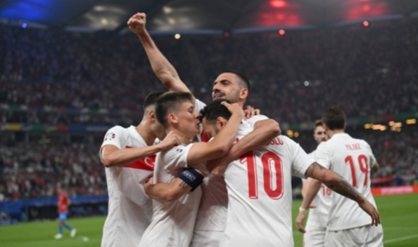 Berlin'de nefesler tutuldu! Milli maç (Hollanda-Türkiye) saat kaçta oynanacak?