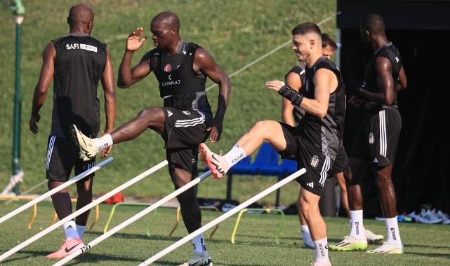 Beşiktaş, kondisyon ve taktik çalıştı