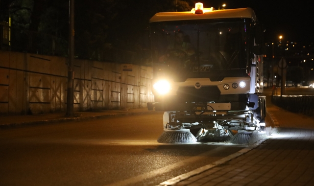 Bursa Büyükşehir’den gece mesaisi!