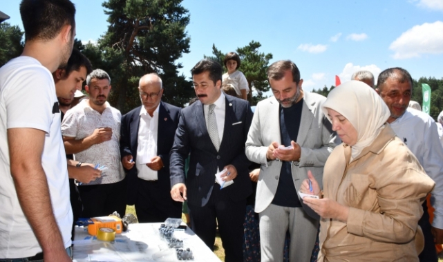 Bursa'da 4. Maviyemiş festivali yoğun katılımla gerçekleşti
