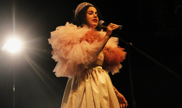 Bursa'da Emel Mathlouthi rüzgarı esti