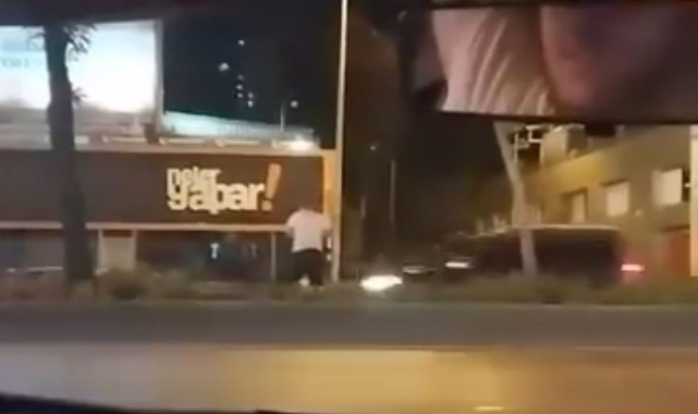 Bursa'da karşıdan karşıya geçen şahsa otomobil çarptı