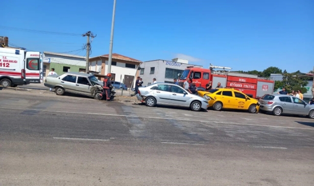 Bursa'da zincirleme kaza: 3 yaralı