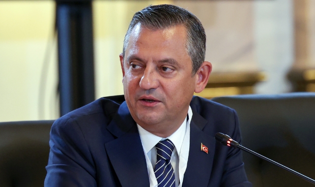 CHP Genel Başkanı Özel'den Fransa'daki Türklere çağrı!