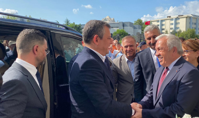 CHP lideri Özgür Özel Nilüfer Belediyesi'nde