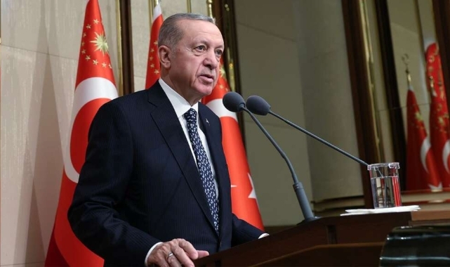 Cumhurbaşkanı Erdoğan'dan A Milli Futbol Takımı'na tebrik