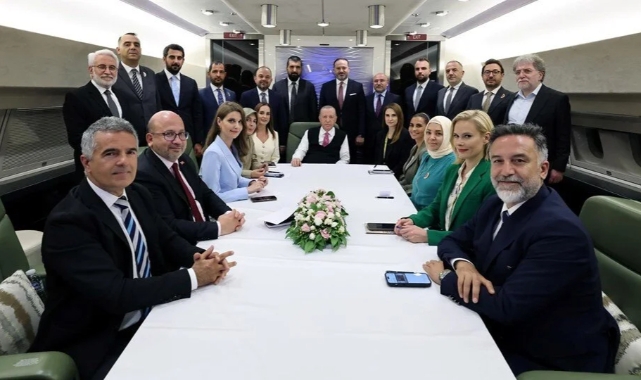 Cumhurbaşkanı Erdoğan NATO zirvesi dönüşü soruları yanıtladı