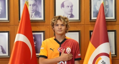Efe Akman, dört sezonluk imzayı attı!