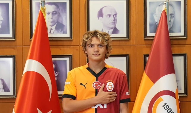 Efe Akman, dört sezonluk imzayı attı!