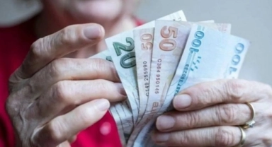 Emeklilere ek zam düzenlemesi! AK Parti'den açıklama