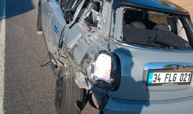 Emniyet şeridinde otomobilden inen sürücüye tır çarptı