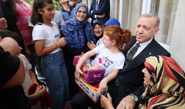 Erdoğan'ın Rize'de komşu ziyareti!