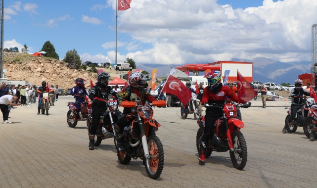 Ergan Dağı Doğa Sporları Festivali renkli görüntülerle sona erdi