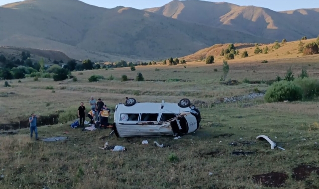 Erzincan’da feci kaza: Ölü ve yaralılar var!