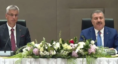 Fahrettin Koca, görevi Kemal Memişoğlu'na devretti