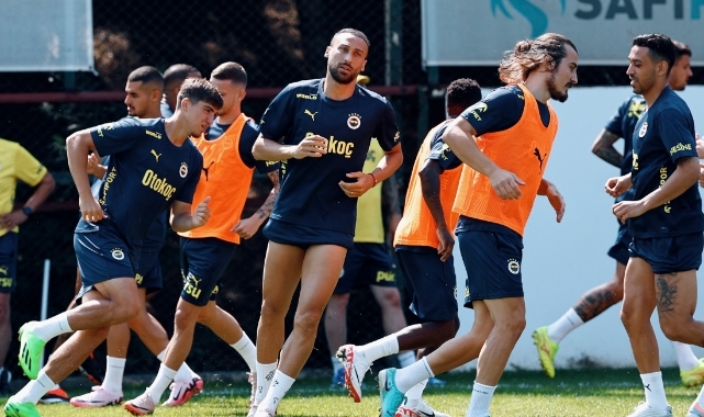 Fenerbahçe tercihini yaptı! İşte UEFA'ya bildirilen isimler...
