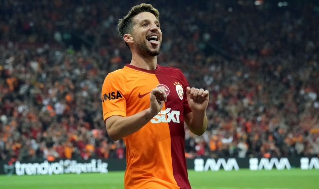 Galatasaray, Mertens'in sözleşmesini uzattı