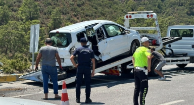 Göcek Tüneli çıkışında feci kaza! Çok sayıda yaralı var