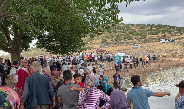 Gölete giren 3 kişi boğuldu!