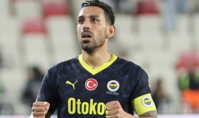 İrfan Can Kahveci'ye sürpriz doğum günü kutlaması
