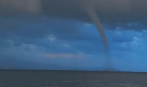 İskenderun körfezinde hortum!