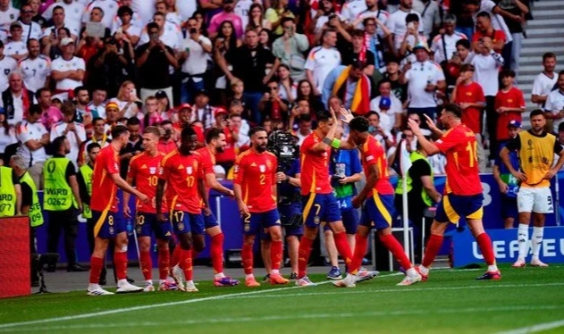 İspanya, Almanya'yı uzatmalarda 2-1 yenerek yarı finale çıktı