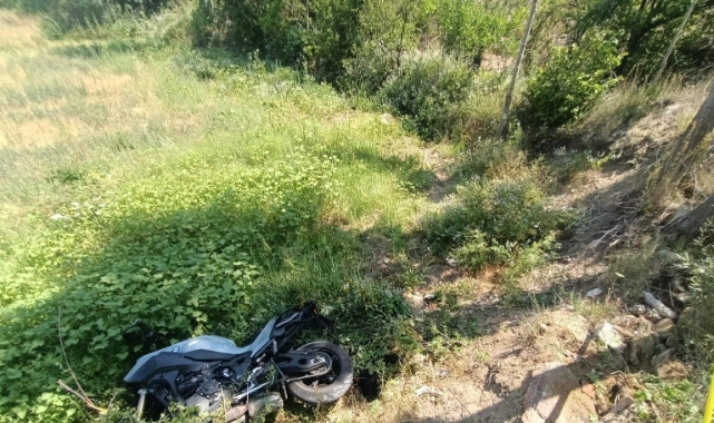 Isparta'da motosiklet şarampole yuvarlandı: 1 ölü   