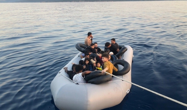 İzmir açıklarında göçmen hareketliği!