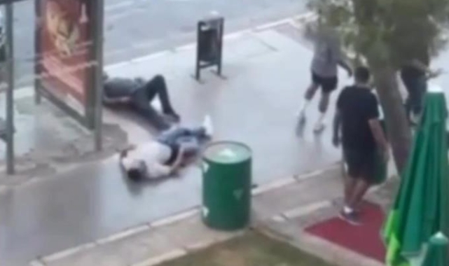 'Kafe önüne park edemezsin' kavgası: 3 yaralı   