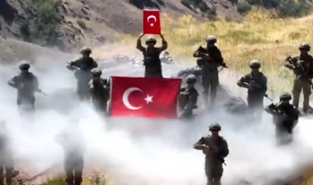 Kahraman Mehmetçikten milli takıma videolu destek!