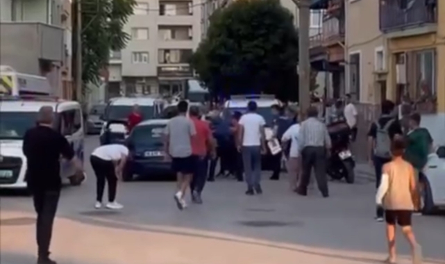 Kavga eden komşuları anca polis ayırabildi