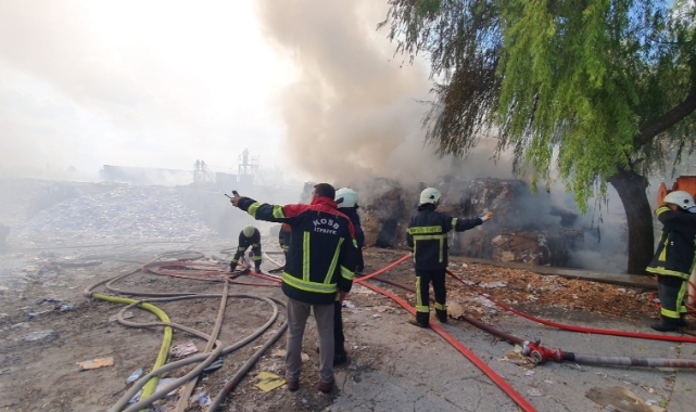 Kayseri'deki kağıt fabrikasında yangın paniği