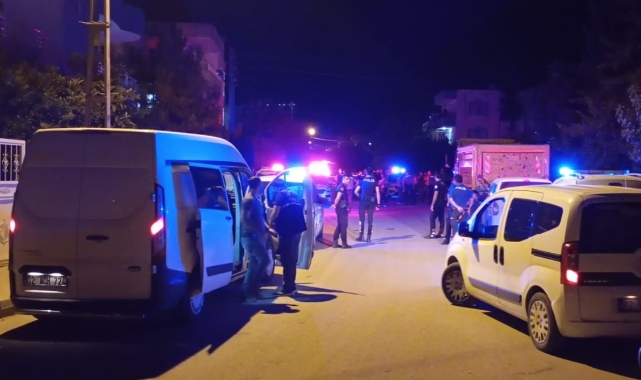 Komşular arasında çıkan kavgada silahlar konuştu
