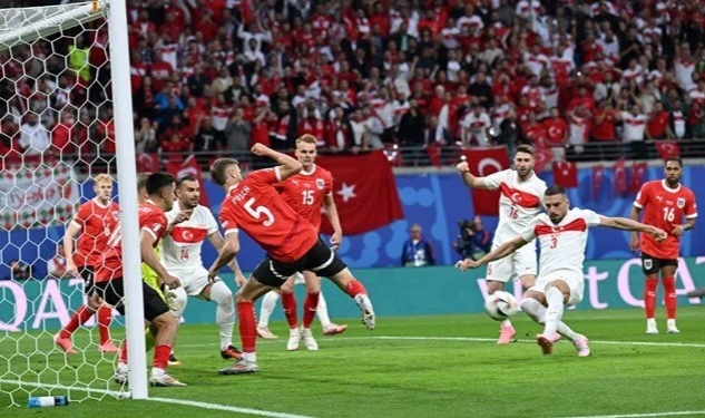 Merih Demiral'dan tarihi gol