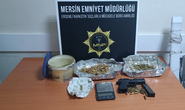 Mersin'de uyuşturucu tacirlerine operasyon: 19 gözaltı