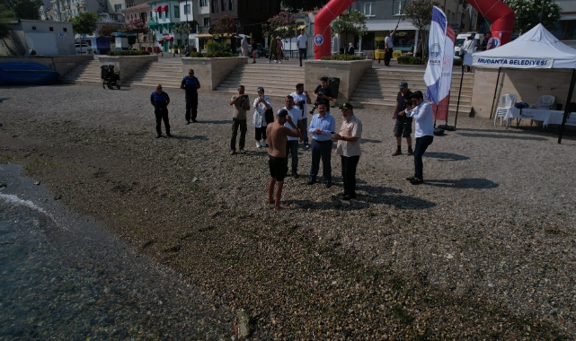 Mudanya'da biten yüzme maratonu nefes kesti