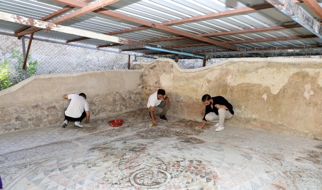 Myrleıa Mozaiklerinin restorasyon çalışması tamamlandı