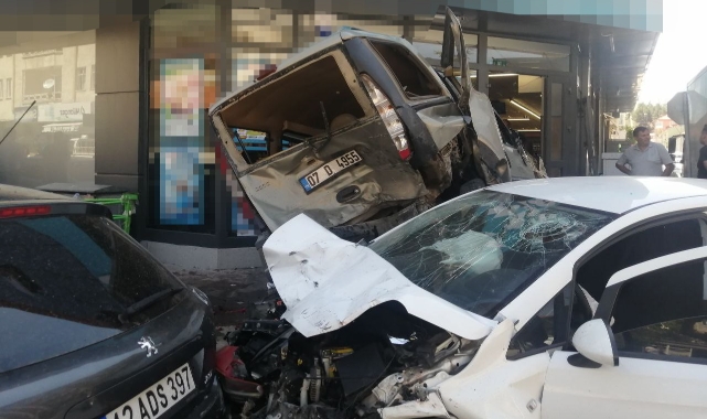 Ortalık savaş alanına döndü! 3 yaralı
