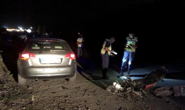 Otomobil ile çarpışan motosiklet sürücüsü hayatını kaybetti