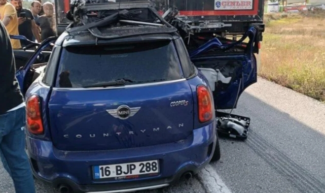 Otomobille TIR çarpıştı: 1 ölü 1 yaralı