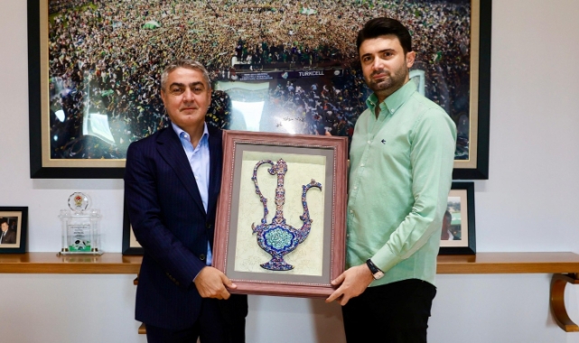 Rahmi Aksoy’dan, Bursaspor’a ziyaret!   