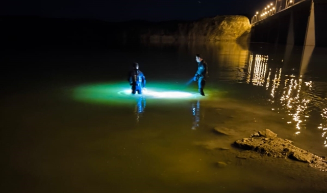 Serinlemek için girdiği Dicle Nehri'nde boğuldu!   