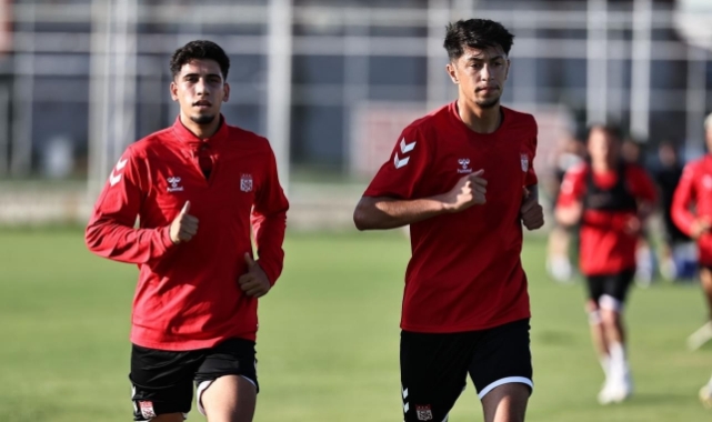 Sivasspor günü çift idmanla tamamladı